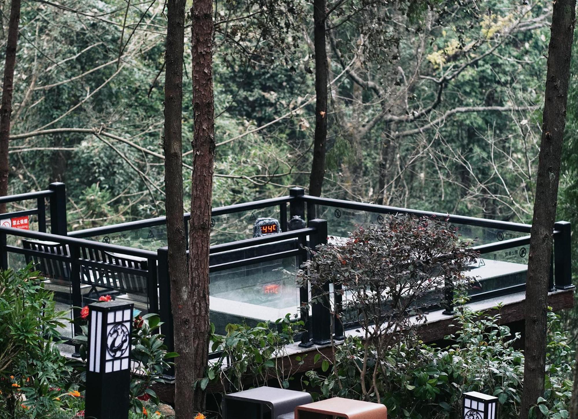 Harmona Resort & Spa Zhangjiajie Exteriör bild