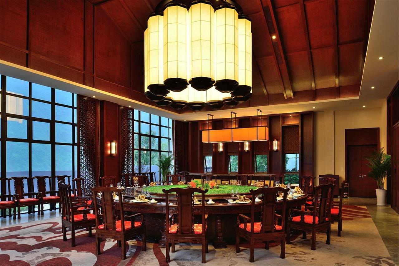 Harmona Resort & Spa Zhangjiajie Exteriör bild