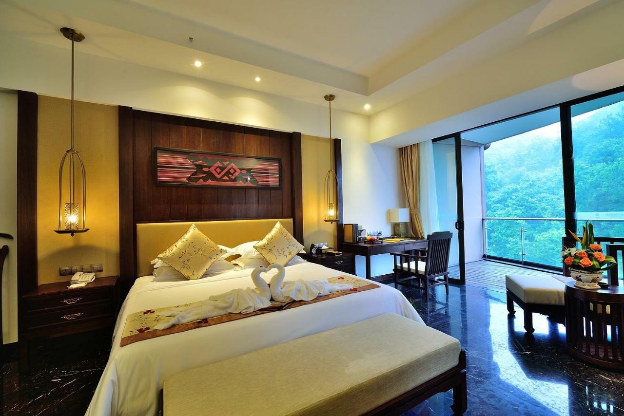 Harmona Resort & Spa Zhangjiajie Exteriör bild