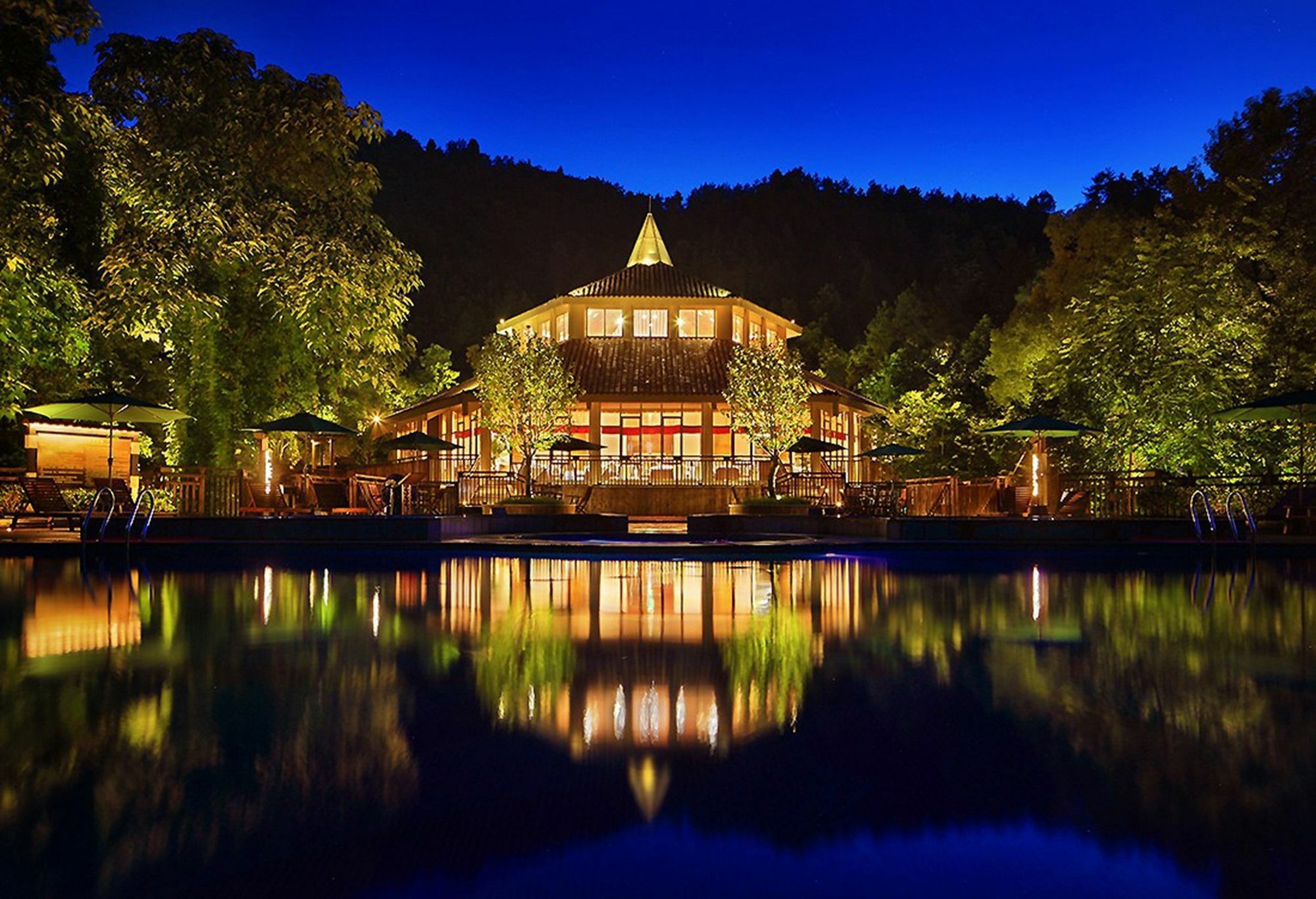 Harmona Resort & Spa Zhangjiajie Exteriör bild